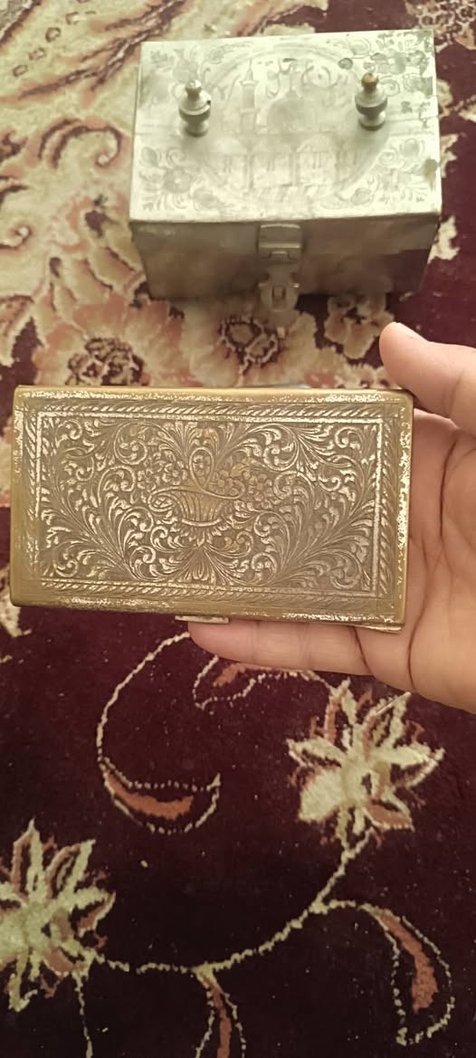 حافضات سكائر عدد ٣
السعر ١٠٠ الف توصيل جميع المحافظات


**إذا كنت صاحب هذا الإعلان وتريد حذفه لأي سبب، رجاءا أرسل رسالة إلى الدعم الفني**