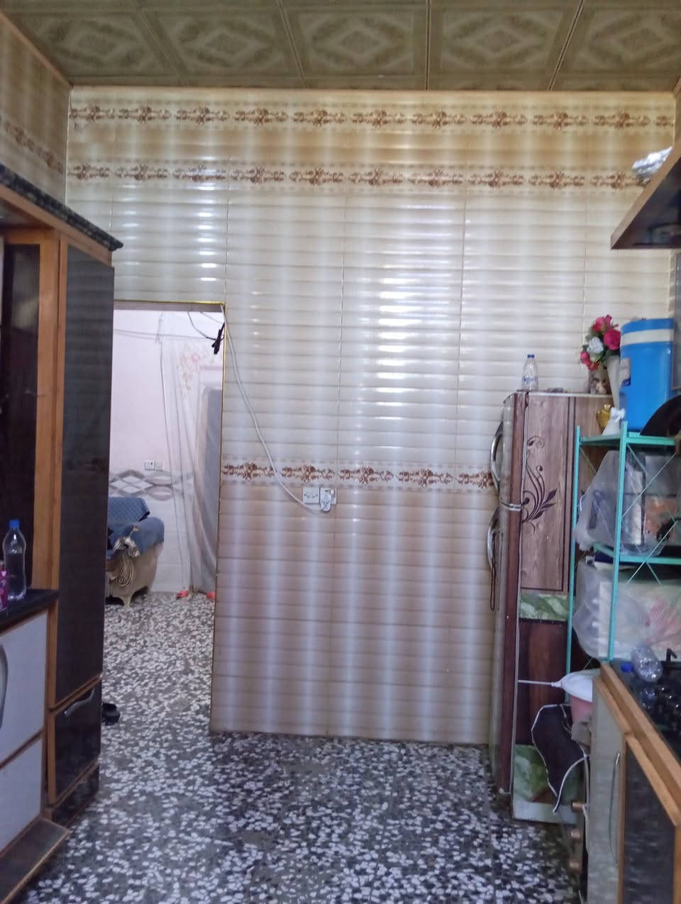 السلام عليكم بيت للبيع مساحته 114طابقين يحتوي على 3غرف وملحقاته سند 25 اقرار مباشر طريق البوبيات عمود 86بدايه الحر الصغير سعره 83مع المجال أو مرواس بقطعه ارض مع الفرق حسب القناعه ويوجد ساحه أمام البيت يعني ماكو جار كبالك
يبعد عن الامام 3كيلو ونص 
اي استفسار الخاص موجود أو اتصال***********
