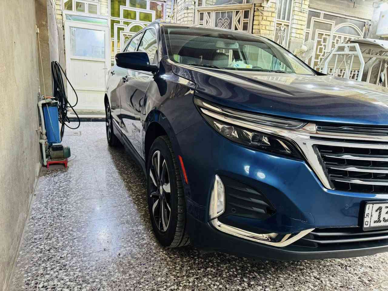 السلام عليكم ورحمة الله
كوينكس(( بريمير)) 
موديل 22 أعلى فئة كامل مواصفات للاخير 
ماشية 30الف ميل 
سيارة جديدة مال بيت باسمي جاهزة من كل شي وصور الحادث مرفقة مع الصور 
للاستفسار الاتصال على 
*********** 
مكان السيارة ميسان
