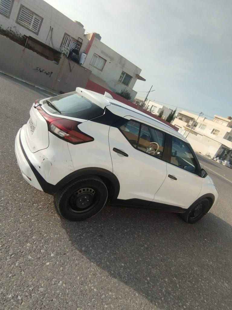 نیسان کیکس مۆدیل 2021
3پارچەی بویاغە بونیت جامرغ دەرکەی لای سایق سەنەوی هەتا 2028نویە هەزە مانگی 1بەسەر دەچی چار شوینی هەندەک تەعدیلی هەیە ژ.م *********** أربيل, العراق
