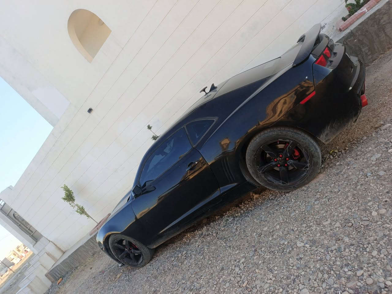 سلام عليكم ..للبيع
شوفرليت كمارو RS
مكينه 6 ...3600..
موديل11 فول  عده الفتحه.. 
كشنات جلد لونين  كهرباء
تحكم ستيرن جهتين
كير اوتو و 
شفتات كير عادي بلسترين
محرك كير شرط 
تبريد كامل 
صدر أمامي خلفي كامل
تخم تاير.. ويل 19 
كهربائيات كامله
بجم ZL1... لايت زنون
كامره امامي وخلفي داته شو
حساس خلفي
رقم بغداد دولي بسمي تحويل ثاني يوم.. حتى الهزه جديده والجامه مبدلها جديد حتى الباتري شاده جديد سياره كامله والحمد لله ... اكلك صبغ حزام . ظررها بين جاملغ سايق والباب.. وكان بيها وشم شلته بعده ممبولشها.. سعرها مايعجبك جوه رجليك
سعر....80 $
 مكاني تكريت
***********
