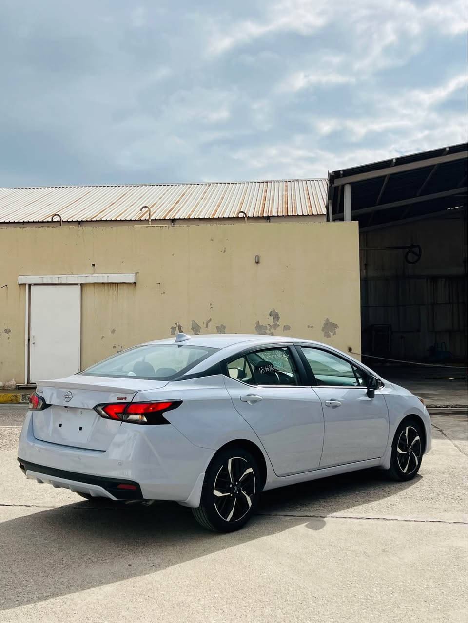 Nissan Versa 2025 SR شكل جديد وارد أمريكي
نيسان ڤيرسا موديل 2025 SR شكل جديد سمنتي✅
رقم شاسي موجودة جاملخ و بونيت سبخ بدون دواخل
كير محرك شرت رادار حجر گزوز بيلادي شرت فحص
0750-8133114 صابركارس تيجارة للسيارات✅ اكر, نينوى
