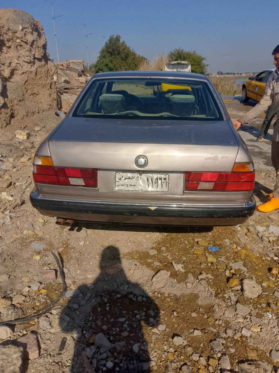 السلام عليكم بي ام موديل 87  حجم 735 مكينه وكير كفاله كهربائيات كله شغال صدر وحدايه خير من الله تخم تأير جديد
راعيه بتكريت راح رقمه مني اتعهد سرقه وعشاير السعر 25وبي مجال بسيط بيع أو مراوس حسب قناعه الاستفسار *********** مكان واسط كوت مركز مدينه
