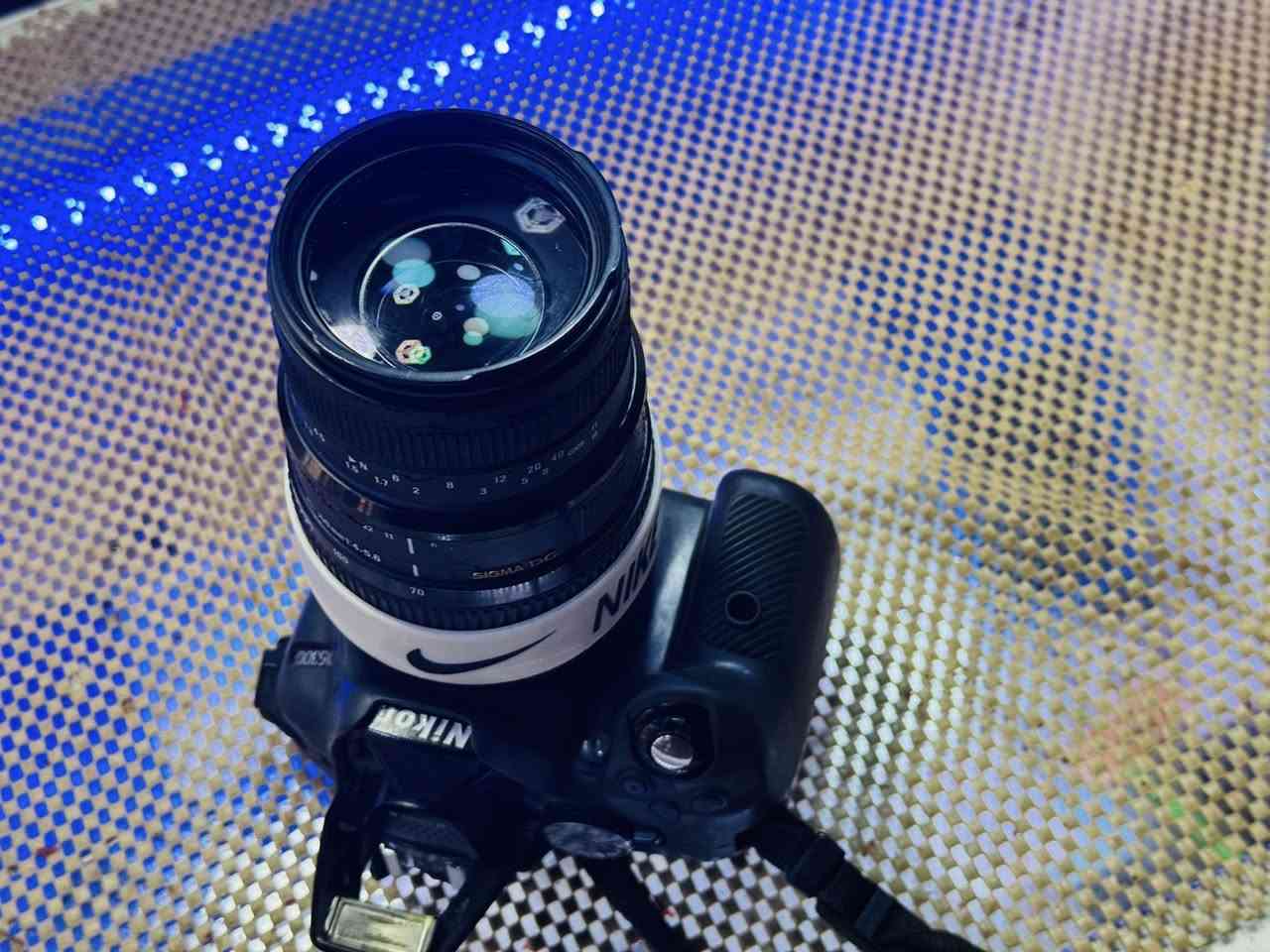 السلام عليكم ورحمه الله وبركاته 
1التر24
جهاز نضيف عل بلادي مستخدم اقل شهر 
دبل خط 
ذاكره256
لون تيتانيوم 

2كامره نيكون 5200
بلادي شرط 
زوم رياضي
بطاريه نيكون بلادي
شاحنه نيكون بلادي 
جديده شرط 

للاستفسار لاتصال عل رقم:***********
