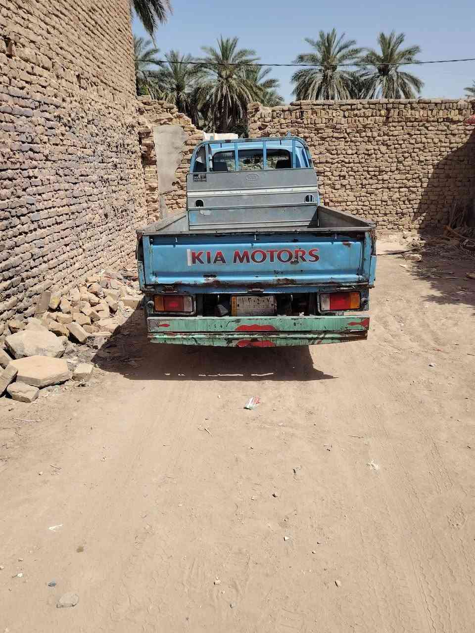 السلام عليكم سياره كيا بنجو موديل 96 موديل مكاني بابل مقفوله كفاله عامه جديده ***********
