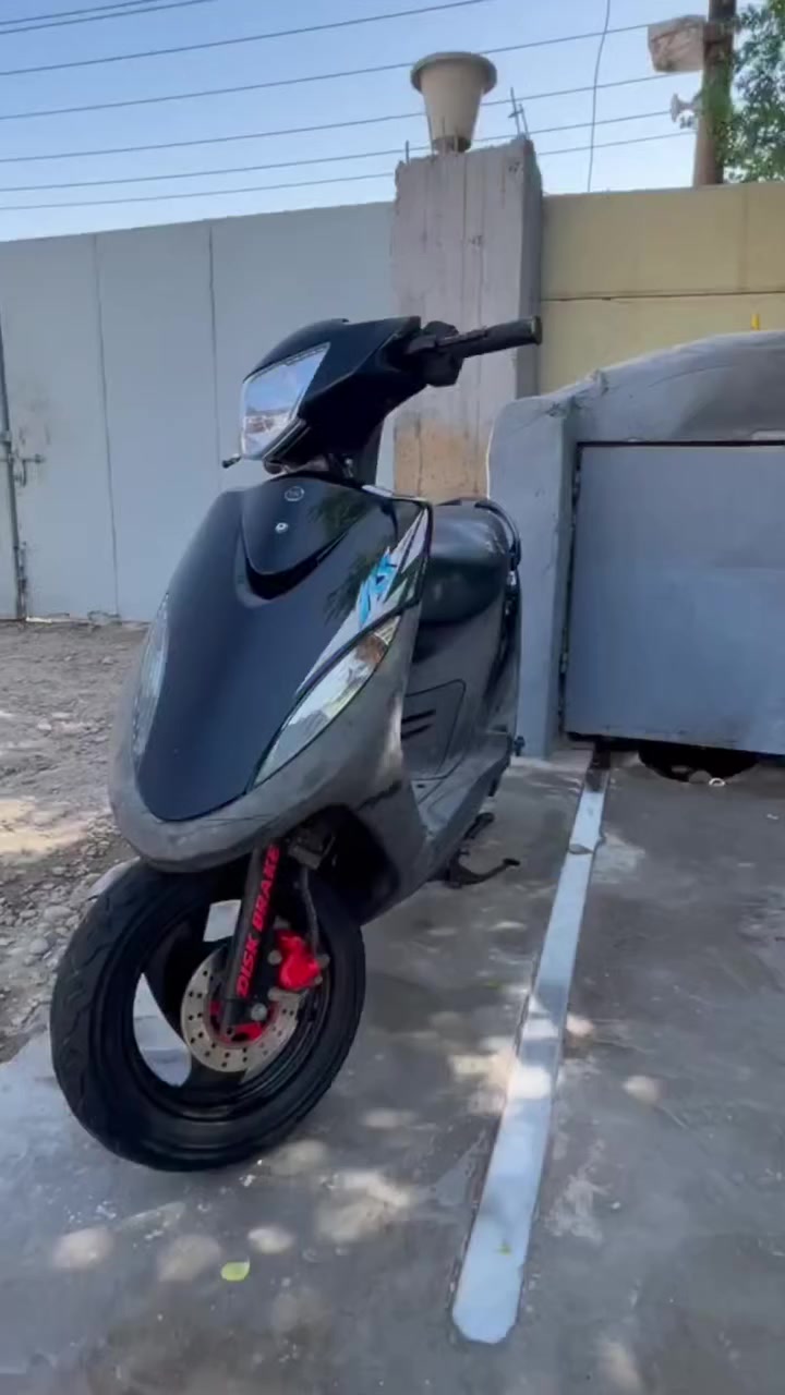 سلام عليكم للبيع ماكس عدله  بلاديه نكره سلف فووول نضافه  وملاح  كفرات ختم واحد وي المكينه جيب الف فيتر وتعال افحص مكاني بغداد سعره مليون و50 قفل ولحد يقارنه بلنطايح وكلشي اكو بلسوك ملاحضه نزلته حاويه بيدي قبل فتره ودراجه متروكه الشراي يتفضل خاص او *********** واتساب واسف عل اطاله
