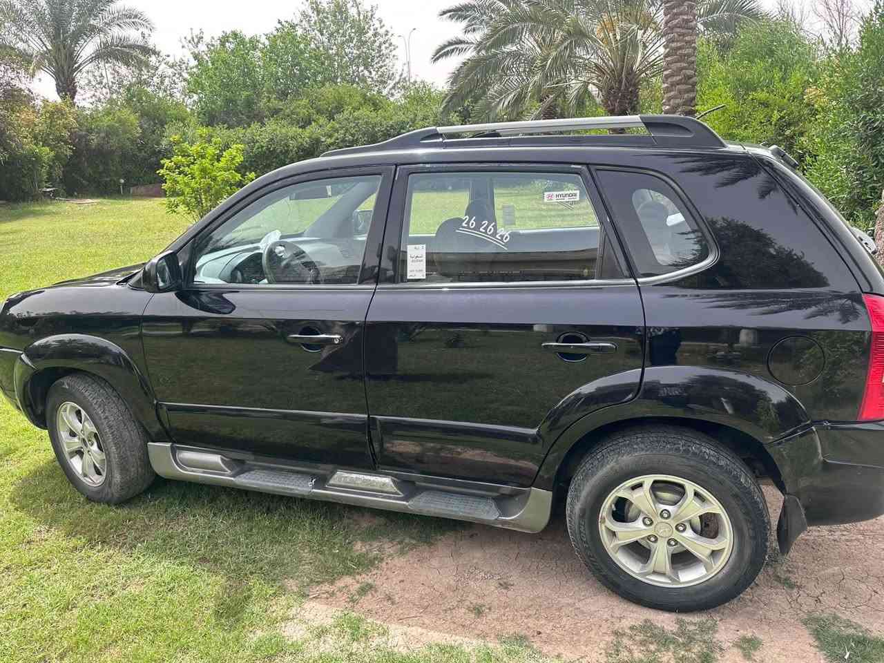 سلام وعليكم توسان مديل 2009  بيهة صبغ 4قطع بدون دواخل ولا ضرر قوي كير مكينة مشط صدر كلة مبدل الله يشهد مصروف عليها السيارة سعر 95 وبيها مجال مكاني كرادة كم سارة وهاذة رقمي ***********

