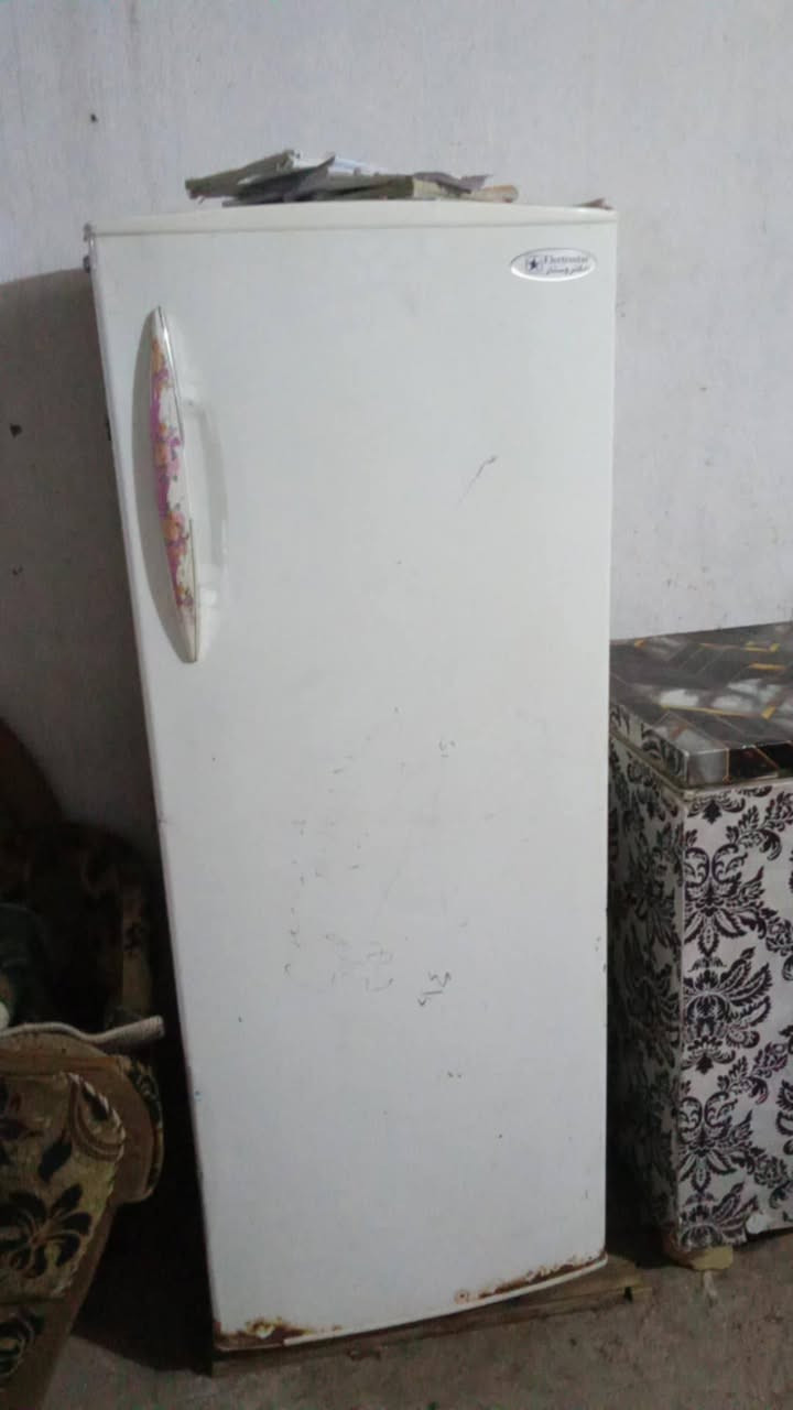 السلام عليكم
غراض للبيع 
ثلاجات ثنين شغالات ويجمدن سعرهن ١٧٥ وبيهن مجال 
منظومه ماء شغاله سعرها ٢٥ وبيها مجال


**إذا كنت صاحب هذا الإعلان وتريد حذفه لأي سبب، رجاءا أرسل رسالة إلى الدعم الفني**