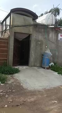 من رخصت المدير بيتين واحد بصف الاخ ع بناء التشجير مو ع ازاله من ضمن ال...