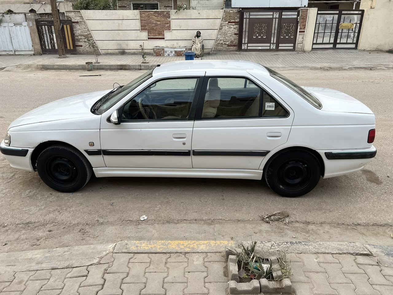 بارص موديل 2021 رقم كربلاء ماشية 160 الف
تخم تاير جديد حدادية جديدة كير مكينتها بيها خيط بخار
سياره نظيفة بمعنى الكلمة مطلوب للمصرف استقطاع مباشر من الماستر سنة وتصير حرة وراعيها يسوي وكالة بسم المشتري
عارضها ب60  وبيها مجال 
***********
