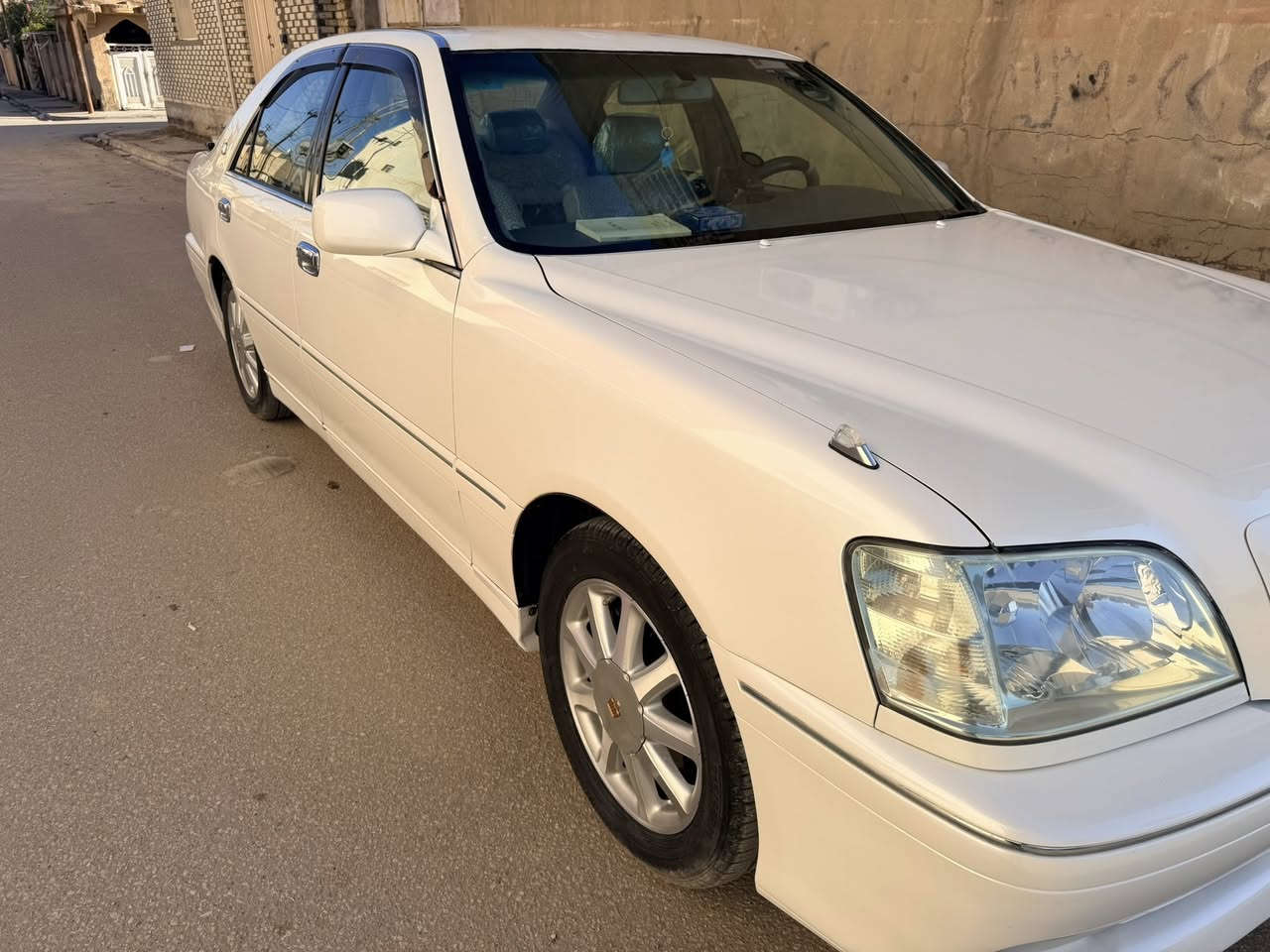 ملكه كريستال اصل 3دكم ديفور جبير شاصي 75صدفي  السياره مكفوله من الكص والرسميات رقم نجف مميز انكليزي
تبريد. تدفئه فلتر تبريد تحكمات تبريد كامره دواره  السياره غرفه جديده وتخمً تاير حداديه. السياره تحوير نجف فوك وجوه  عارضه. ب 150  
***********
