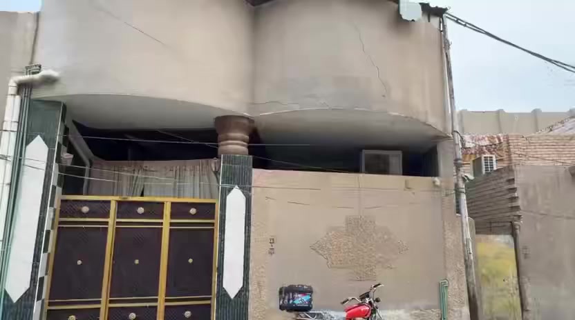 بيت للبيع طابقين 130 متر عكاده درجه اوله طابو صرف منطقة شيخ حمزه ع الشط للاستفسار مراجعة مكتب عقارت اليساري حي الضباط 
***********
