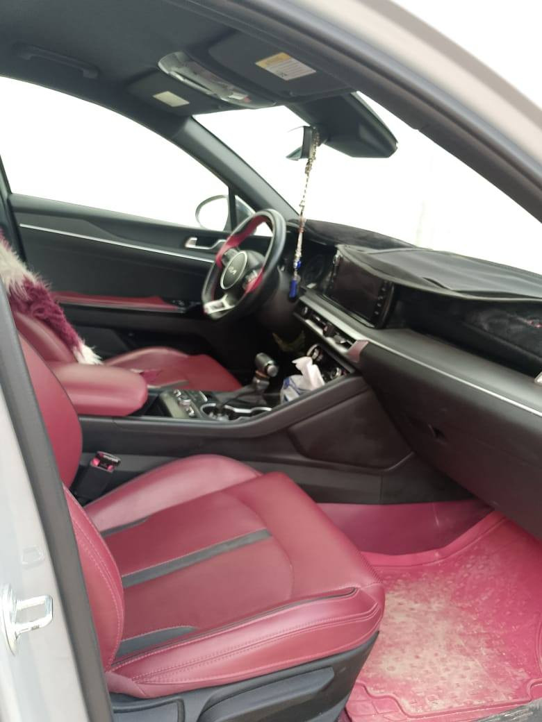 سلام عليكم كي فايف البيع موديل 2023  حره مثني ضربته بس بك لايت الوره الباقي مكفول بصمه فول مدور ثاني يوم سعر 200وبيه مجال شعدك سياره مروس ترهم اتصل او رسلني ***********
