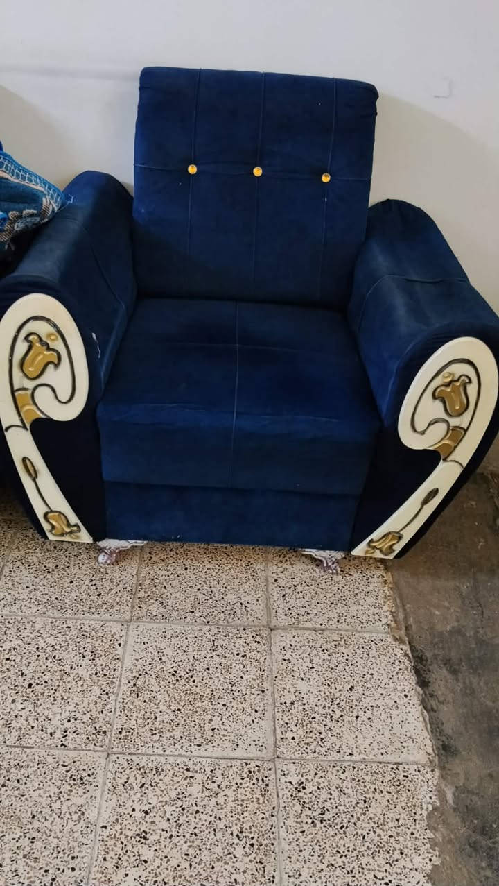 التخم 125المكينه100البراد25الكنفيره 200


**إذا كنت صاحب هذا الإعلان وتريد حذفه لأي سبب، رجاءا أرسل رسالة إلى الدعم الفني**