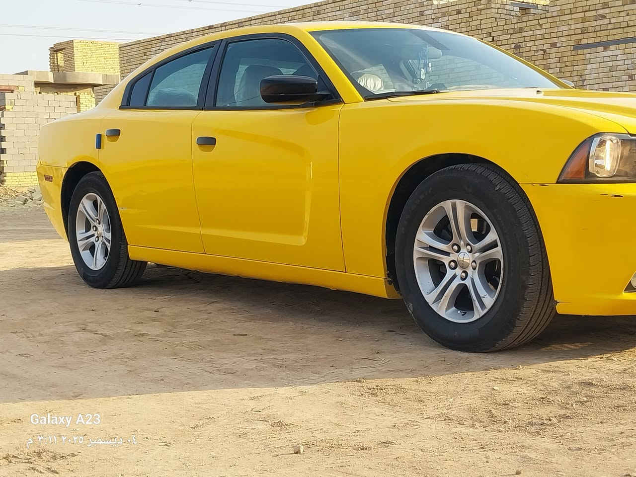 السلام عليكم . خوان جارجر للبيع موديل 13  اصل للبيع السعر 130 وبيه مجال للشراي او مراوس  حسب القناعه  
السياره جاهزه خير من الله رقم مثنى
مصفره هيئه ومرور 
خطها شطره بغداد مامطلوبه مصفره
مكينه وكير خير من الله 
الكير عصا ..شاشه صغيره
غرفه بيجي  جديده
مكفوله من النقل والعيب الشرعي والاصوليات 
تخم تاير  
حداديه 
تبريد 
تدفئه
 صبغ جديد
حادثها جاملق وبنيد و  بيه تعمير بسيط بالفخذه جهت السايق  
للتواصل  *********** مكان ناصريه  رفاعي
