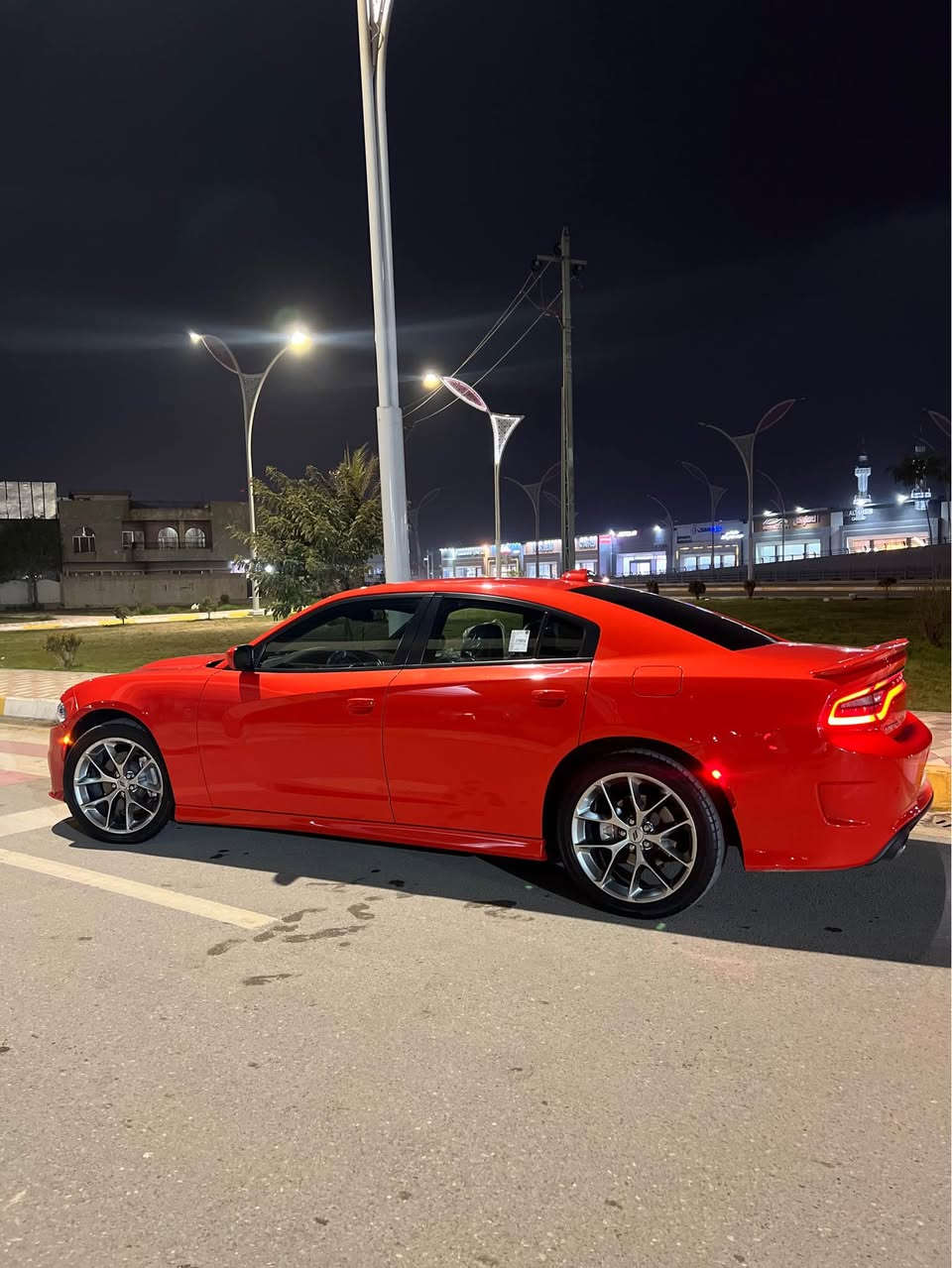 سلام وعليكم دوج جارجر GT 2021 كلين كفاله عامه دعاميه للدعاميه لون مميز برتقالي سياره نضيفه حيل برغي مامفتوح بيهه كلشي بشرط مواصفات شاشه جبيره وشفتات حساسات سوبر تراك باك سياره بسمي تحويل غرامات شرط سعره 29 الف وبيهه مجال يعني 290 ورقه وبلعافيه علياخذهه تحياتي الكم للاستفسار اكثر الاتصال *********** كركوك, العراق
