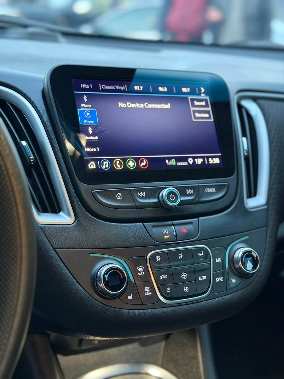 سلاو لة هةموو هاوريان 
ماليبو موديل ٢٠٢٣مواسفات ltبي بوياخ بي گوراو دةعاميش بة شةرت يةك پةلة pdrبة جةملخي پيشةوة لاي سايةقةوبي ئةوي جةملخةكةش كرابيتةوة سةياركة لوك لوكة گير مةكينة هةمووي بة شةرت مواسفات رادار٣٦٠پلة شاشة كاميرا شةخال بةسمة ئوتو ستوپ بريك بةصمة سوكان ڤوليم تحديد سرعة كومةلي مواسفاتي تر  شوين سليماني تةنها فروشتنة رةقةم سليمانية بةناوي خومانةوية تحويل وكالة بة شةرت سعري ١٢٩ گةلاو مجاليكي برايانة *********** السليمانية, العراق
