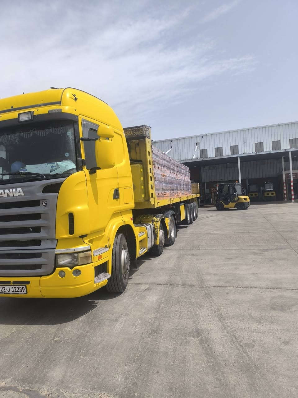 اسكانيا للبيع 2006 كامل موصفات ما عدا كير عادي  بسمي 
الاتصال على 
***********
