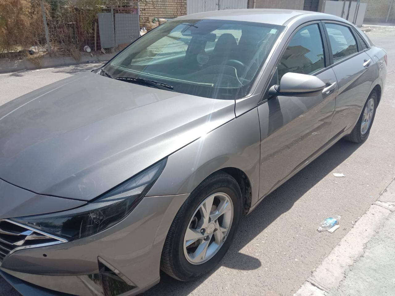 السلام عليكم الانتره وارد امريكي موديل ٢٠٢١ حادثها بسيط بدون دواخل نص فول ماشيه قليل ٦٠ الف
السياره نضيفه رايدها ١٤٠ وبيها مجال 
***********
