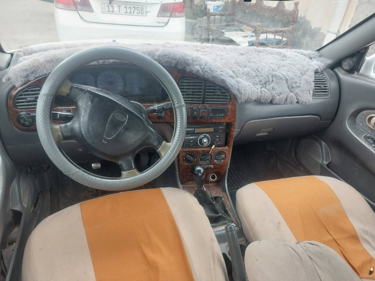 سلام عليكم اسبكترا موديل 2000 للبيع مكينه بيها خيط بخار  كير جديد كهربائيات كلها شغاله تبريد شغال رقم بغداد انكليزي سياره كامله السعر 37 او بيها مجال استفسار *********** مكان سياره ديالى المقداديه ناحيه الوجيهيه
