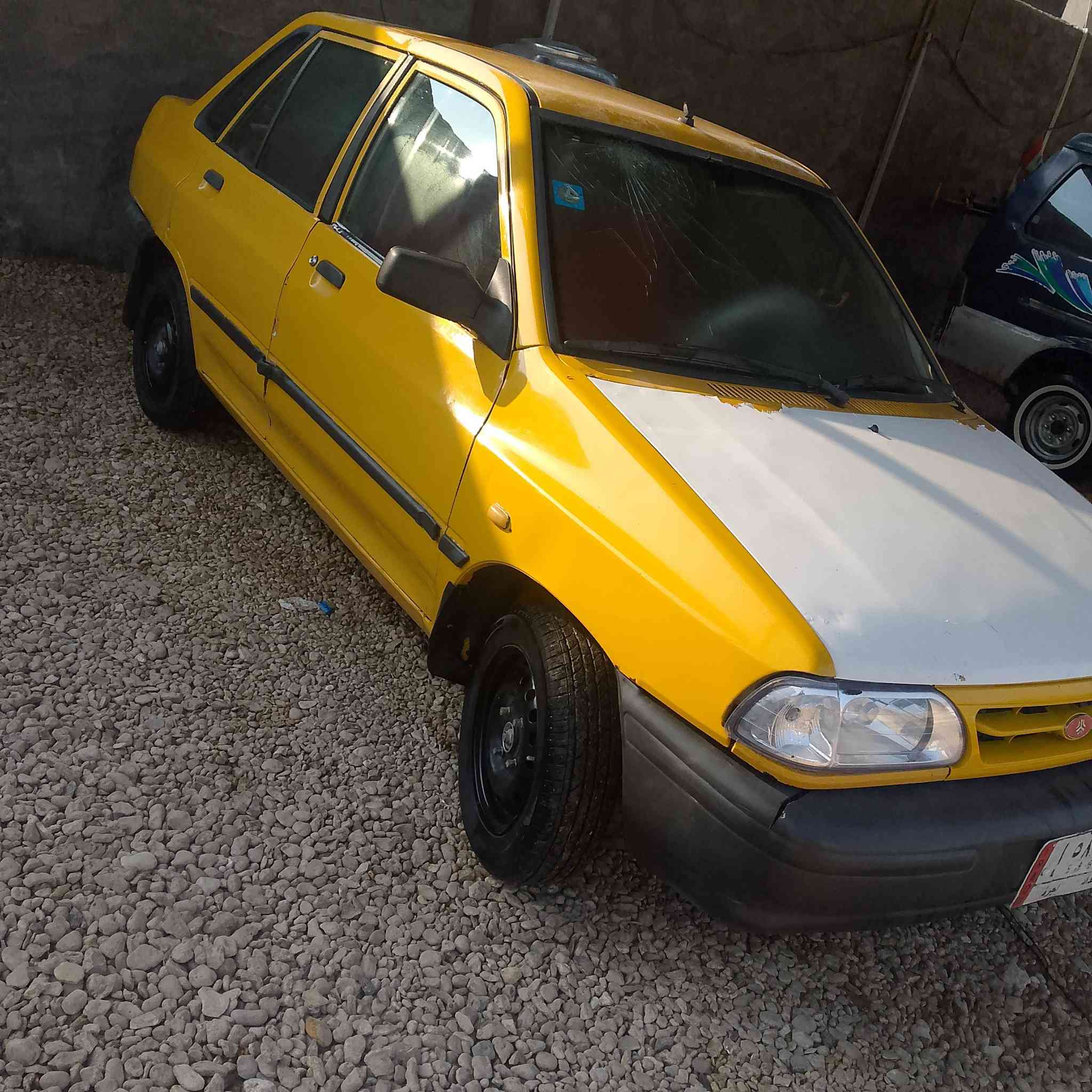 2011
كير محرك شواصي مكفول 
مكانهه حله شرط المداور

السعر 25 
***********
