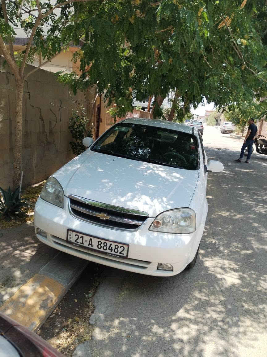 موديل ٢٠١١ كير اوتوماتيك ماشية ١٧٨ بيه شبرين صبغ كير ومحرك شرط تايرات جديدة تبريد شرط اي نقص مابيه وبيه بطاقة بنزين.
*********** رقم صاحب السيارة
اني مكلف بالنشر كركوك, العراق
