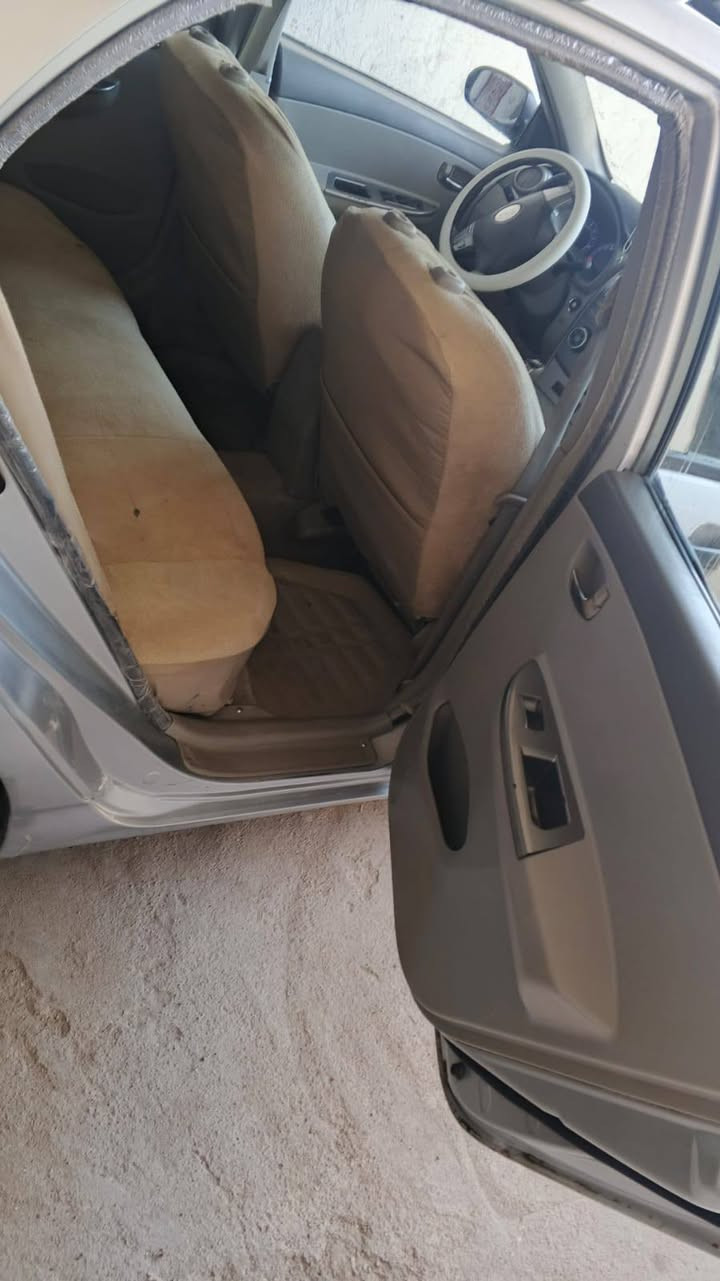 السلام عليكم بيوايدي مديل 13 كير عادي مكان  بصره كرمت علي السعر 30وبيهه مجال إنه مكلف بلنشر ‏‪***********‬‏
