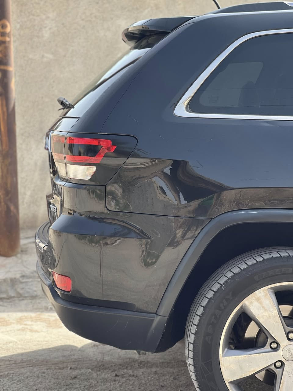 سلام عليكم للبيع جيب ٢٠١٣  خليجي لمتد فول ١/١ اعله فئه بل جيب كير مكينه خير من الله  مكينه ٦سلندر ٣٦٠٠ صدر امامي وخلفي جديد تخم تاير جديد ويل كب رقم بغداد أنكليزي بسمي سنويه مجدده ل27  تحويل مباشر 
بصمه تشغيل 
بصمه أبواب  
بانوراما  
كشنين كهرباء 
كشنات خزن ميموري 
كشنات جلد 
جنطه كهرباء 
مري قلاب عنده البك 
زراك لايت 
لايت زنون 
تبريد لمس 
تبريد ثلج تبريد قطعتين 
تبريد + تدفئه بل كشنات 
شاشه قلاب
دمام صوت 
كامره خلفيه  
داخل بيجي صاج 
 
مري كهرباء 
ماوس تحكمات
مانع انزلق
مانع انحدار 
فورويل ٤×٤ 
ستيرن كهرباء 
بلازمه بل سقف 
يدات كروم 
هوكات اماميه خلفيه
السياره ماشيه 176  KM حقيقي 
 السياره بيه 3 رش بدون دواخل شرط
 للاستفسار ***********
