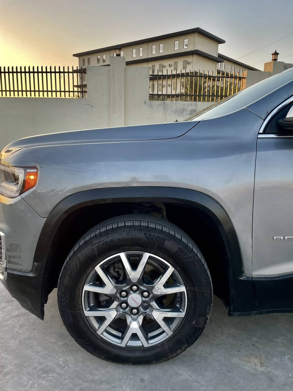 جمسي اكاديا 2023
الضرر  صور الحادث موجوده 
السعر 215
مكان السياره ديالى بعقوبه
***********
المواصفات : 
----------------
محرك 2000 تيربو الكير 9نمر
رادارات امامي ومنبه ماقبل الاصدام على الزجاج الامامي  حساس امامي وخلفي 
توقف ذاتي
تحديد مسار 
صندوق كهرباء 
 لايت LED  
سايد بريك بصمة
تشغيل عن بعد
مقاعد  جلد درجة اولى مميزة 
مقاعد  الامامية كهرباء 
مقاعد تدفئة 
داخل مطعم موديل خشب 
مرأة وسطية تعتيم ذاتي 
نضام سپورت وايكو 
نظام نزول منحدارات
شاشة كبيرة 
تحكم ستيرن و اوامر صوتية  
قيادة ذاتيه
تحديد سرعة 
تشغيل عن بعد 
خمس بصمات ودخول ذكي 
  سبير  ارضيات كاملة 
تخم اطارات جدد
