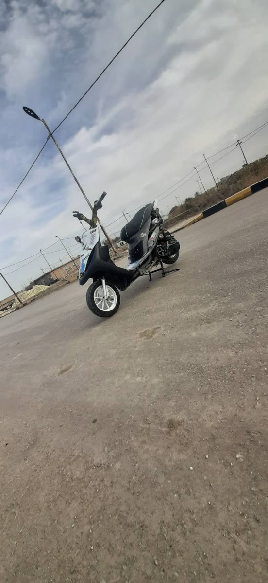 سلام عليكم
ماكس عدله (حربيه)
للبيع دراجه كله شغاله
سلف هندر لايت بك لايت هورن دبلات شغاله ضفيره جديده كله فيش المكينه ناعمه 55 مفتوحه مكفوله من سرقه وتنقيص وتبخير  
دراجه ابيعه عل هاي حطيه حربيه بدون كفراتتت بدون كفرات 
سعره ٤٠٠ وبيه مجال 
مكاني عفك للاتصال  ***********
