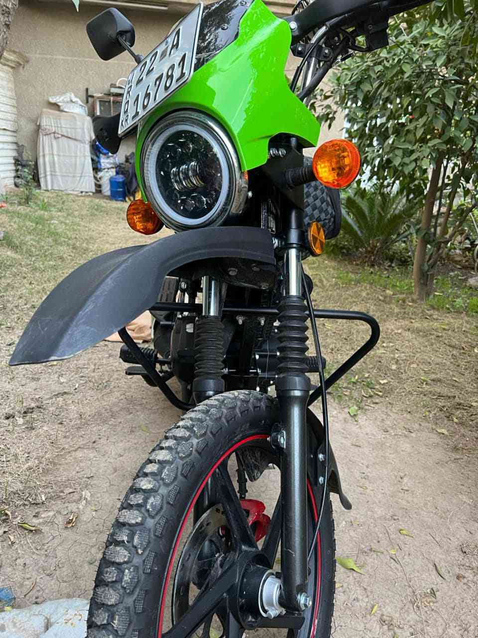 دايوان للبيع موديل 25 ستخدام شخصي ماشية1500/السعر مليونين و 600 مكاني حي السلام الطوبجي ***********
