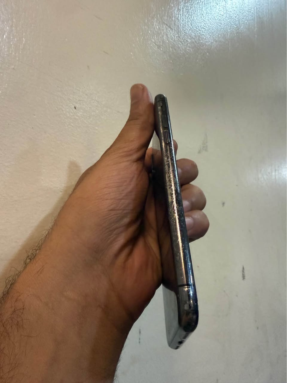 ايفون x ذاكرة 256 بطارية 85% الجهاز كله شغال ظهرة مفطر وشاشة مفطرة وشاصي مشخط مثل مموضح بل صور بس اي عطل مابي وممصلح ابد بدون ملحقات رايدة ب90 الف مكاني بغداد الاعظمية بغداد, العراق


**إذا كنت صاحب هذا الإعلان وتريد حذفه لأي سبب، رجاءا أرسل رسالة إلى الدعم الفني**