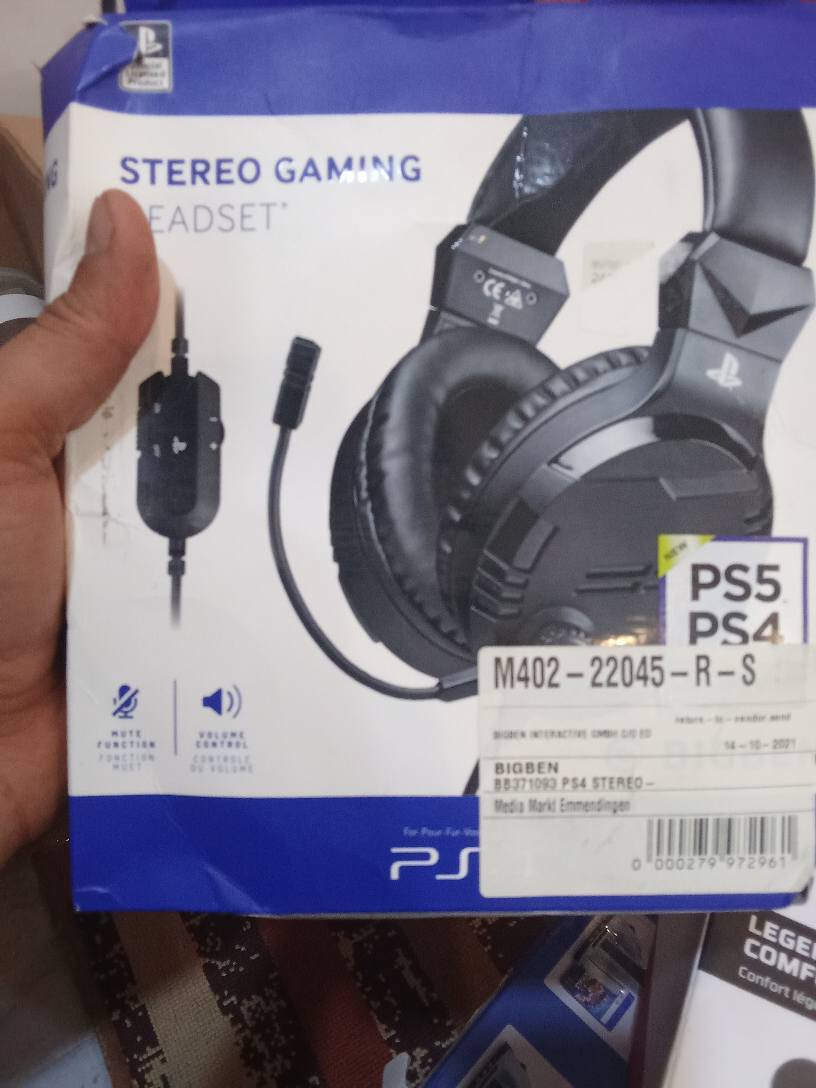 السلام عليكم
صاحب امزون طلعتلي غراض متعلقه بل بلي استيشن
سماعات وسستم كفرات بلي 5
العنوان ميسان موجود توصيل لكافه المحافضات اي صوره علق عليه اكلك سعرها ما يحتاج اكلك خاص ولا شي عمارة, ميسان


**إذا كنت صاحب هذا الإعلان وتريد حذفه لأي سبب، رجاءا أرسل رسالة إلى الدعم الفني**