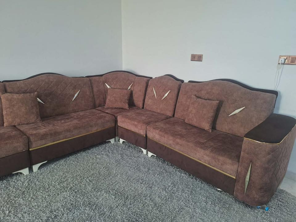 السلام عليكم
 ديوان للبيع 12 مقعد جديد بسعر 400
للأستفسار  ***********
