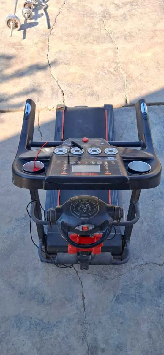 جهاز جري نضيف شغال كامل سماعات شغالات مع الملحقات وادوات قاعه حديد السعر ٥٥٠ الف
للأستفسار اتصل *********** سامراء, صلاح الدين
