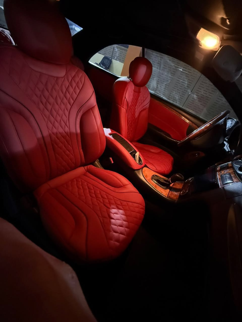 مارسيدس CLK
مديل 2008 
محرك 6 سلندر حجم 3500 
سيارة فتحته غرفة كهرباء تحكم كله شغال تخم تايرات لايت زنون صدر امامي خلفي جديد سقف كنتاره 
شاشة لمس / سيارة جاهزه بدون اي نقص 
بدون حادث فقط بنيد ومصبوغ 
      السعر (85) مراوس حسب قناعة


**إذا كنت صاحب هذا الإعلان وتريد حذفه لأي سبب، رجاءا أرسل رسالة إلى الدعم الفني**