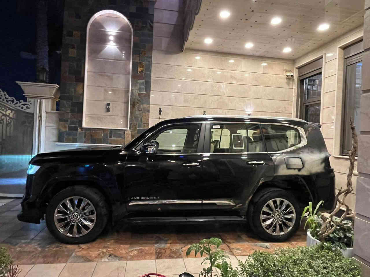 لاندكروز vx لمتدد موديل 2024 فول مواصفات تنفس طبيعي ابيعها على حادثها السيارة شغالة وتمشي اعتذر عن المراوس مكاني بغداد شارع فلسطين للاستفسار
*********** بغداد, العراق
