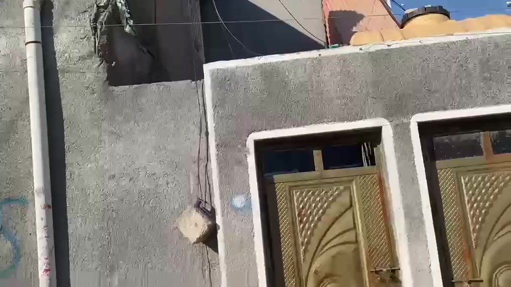 بيت تجاوز للبيع واجهه10نزال 15غرفه فوك وغرفه وملحقاتهه وجوة اسقبال جوة وملحقات وترك ومطبخ صب مسلح كلة وغرفه الفوك فقط سندويج فقط الفوك وبناء كلة طابوك عنوان شركه رمضان مقابل بانزيخانة مال68 سعرة25وبي مجال***********واتساب فقط
