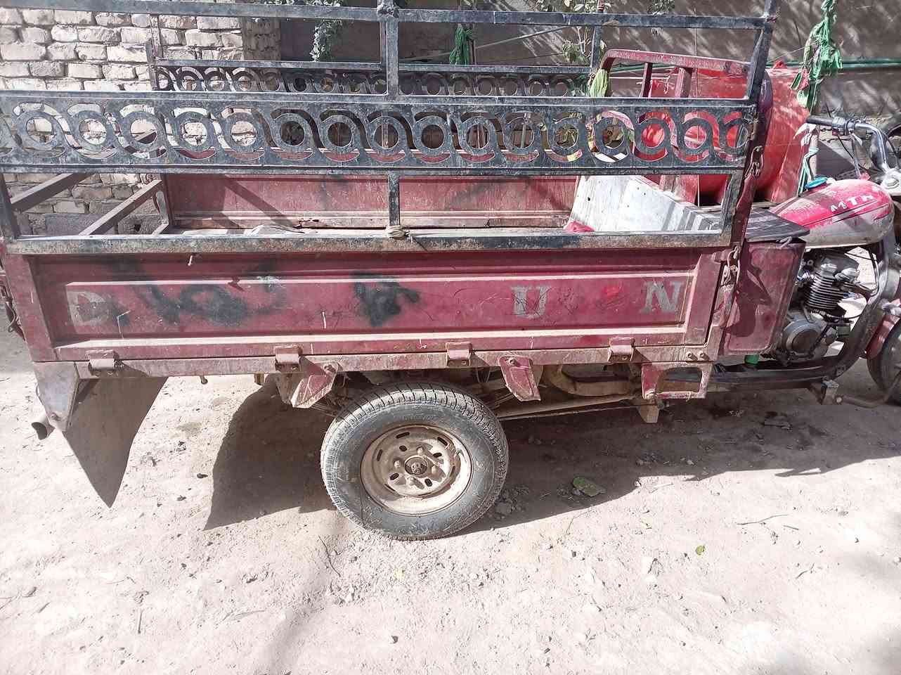 السلام عليكم
سوته للبيع
السكن بغداد
السعر 650
***********
