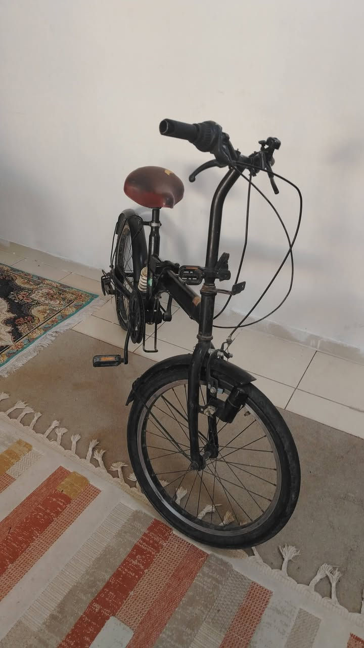 للبيع بايسكل ياباني نظيف جدا نوعه يطبگ يتصغر 
السعر 100 مكان بسماية A1


**إذا كنت صاحب هذا الإعلان وتريد حذفه لأي سبب، رجاءا أرسل رسالة إلى الدعم الفني**