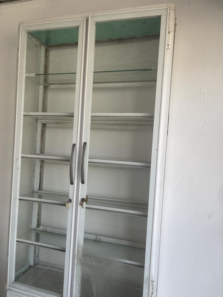 ديكور كامل مال موبايلات للبيع ميز عدد 2 
بورد خشب عدد 2 عارضه مال موبايلات 
+158 جنكال حديد 
للتواصل على ***********

العنوان سايدين حي صدام
