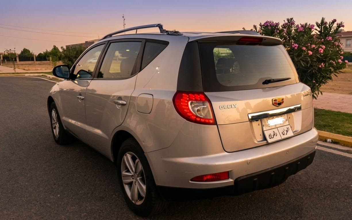 Geely Emgrand X7 (مۆدێل 2014)
***********
ئۆتۆمبێلێکی جیلی ئیمگراند X7 مۆدێل 2014 بۆ فرۆشتن، ئۆتۆمبێلێکی خێزانی، بەرز و توندوتۆڵە 
​جۆری بزوێنەر مەکینە 2.0 لێتر، 4 پستۆن زۆر ئابوورییە لە بەنزیندا
​گێڕ: ئۆتۆماتیک.
تایە و ویل کڕوم
مەکینە و گێڕ و تەقە و ڕەقە بەشەرت .
​تەبرید (سارد و گەرم) بەشەرت

للبيع: جيلي إمجراند X7 (موديل 2014)
السلام عليكم شباب، عندي سيارة جيلي . سيارة عائلية، عالية، ومتنانة مالت بيت
​محرك، كير، صدر، وحدادية كله بشرط الفحص (توب التوب).
تبريد (ثلاجة) وتدفئة شغال وبشرط
بس قطة واحد صبغ بيدون داخل  اقتصادية وعملية بشرط الفحص ​
 ويل كروم بلادي وتخم تاير جديد السيارة جاهزة وما تحتاج أي مصاريف، شراي جاد يراسلني أو يتصل سعر ٧٣ ورقة بي مجال  .***********
سيارة موجود في أربيل أربيل, العراق

