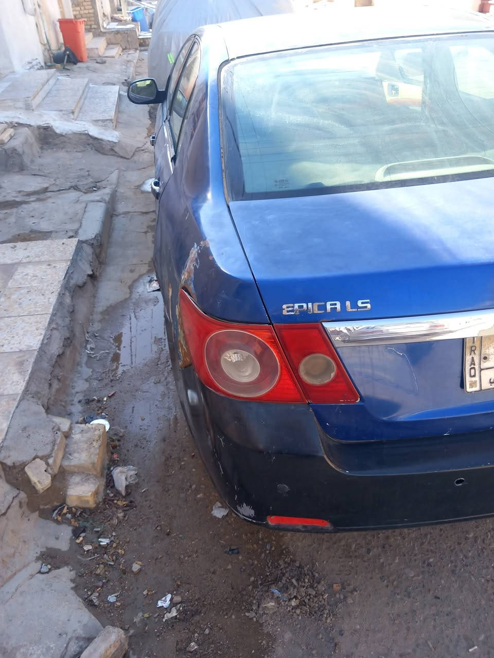 شوفرليت ابيكا للبيع السعر النهائي وبدون عمله ٣٠ رقم ميسان مكانهه العماره حداده ٨٠بالميه مكينه وكير اوتماتيك مكفوله كشر لادعمه ولاضربه شوف العين  غرفه نضيفه السياره وارد خليجي بيهه نقص كتفات مال اضويه وتيريد عوزه كمبريسر بس شد يعني مشتري الاتصال ***********بي وات ساب
