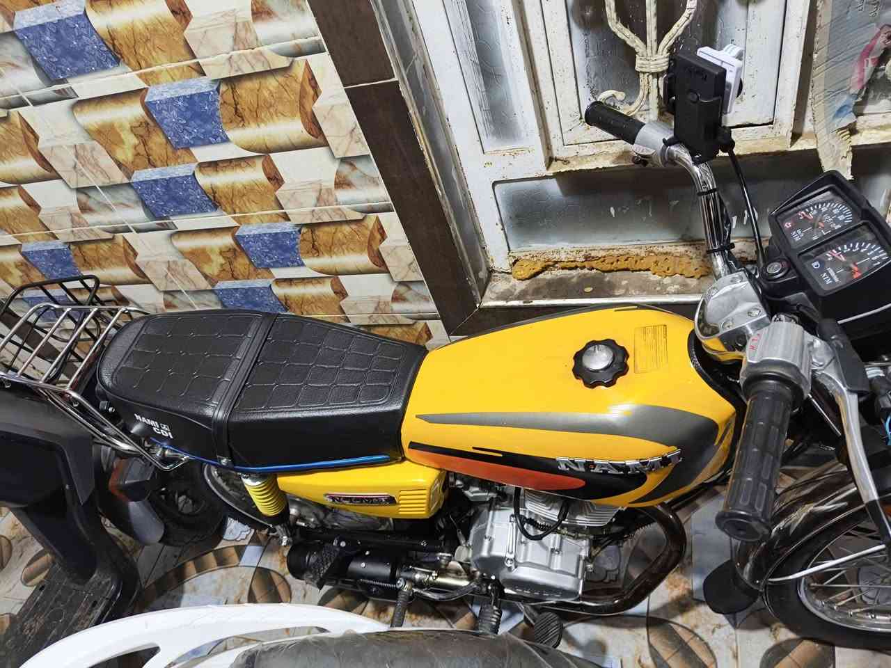 سلام عليكم نامه امتياز طبق شلامجه مديل 2021
دراجه جاهزه مكينه كهربائيات ما بيه نقص برقي جديده
اوراق سكنر 5حته اوراق الكمرك موجوده يعني عرف يرقمه الك 
مكاني البصره السعر مليون قفل قفل لا تخابر وداهر ***********
