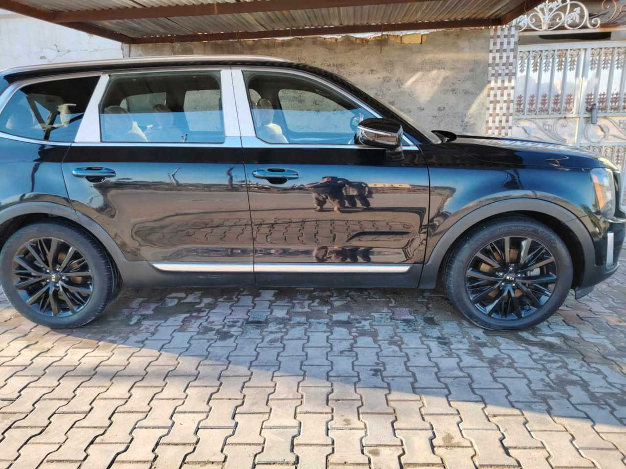 (للبيع أو مراوس)
Telluride sx 2021

SXكيا توليرايد2021
بانوراما 
اربع كامرات
رادارات 360
حساس امامي وخلفي
دخول ذكي
تشغيل عن بعد
جلد
كشن حار بارد
كشن كهرباء
كشن سائق مساج
ستائر خلفيه
ستيرن تدفئه
كشن منفصل
قياده ذاتيه وتوقف ذاتي وتحديد مسار
شحن وايرلس
منافذ تايبسي
وباقي المواصفات للفول

السعر235
اي استفسار ***********

