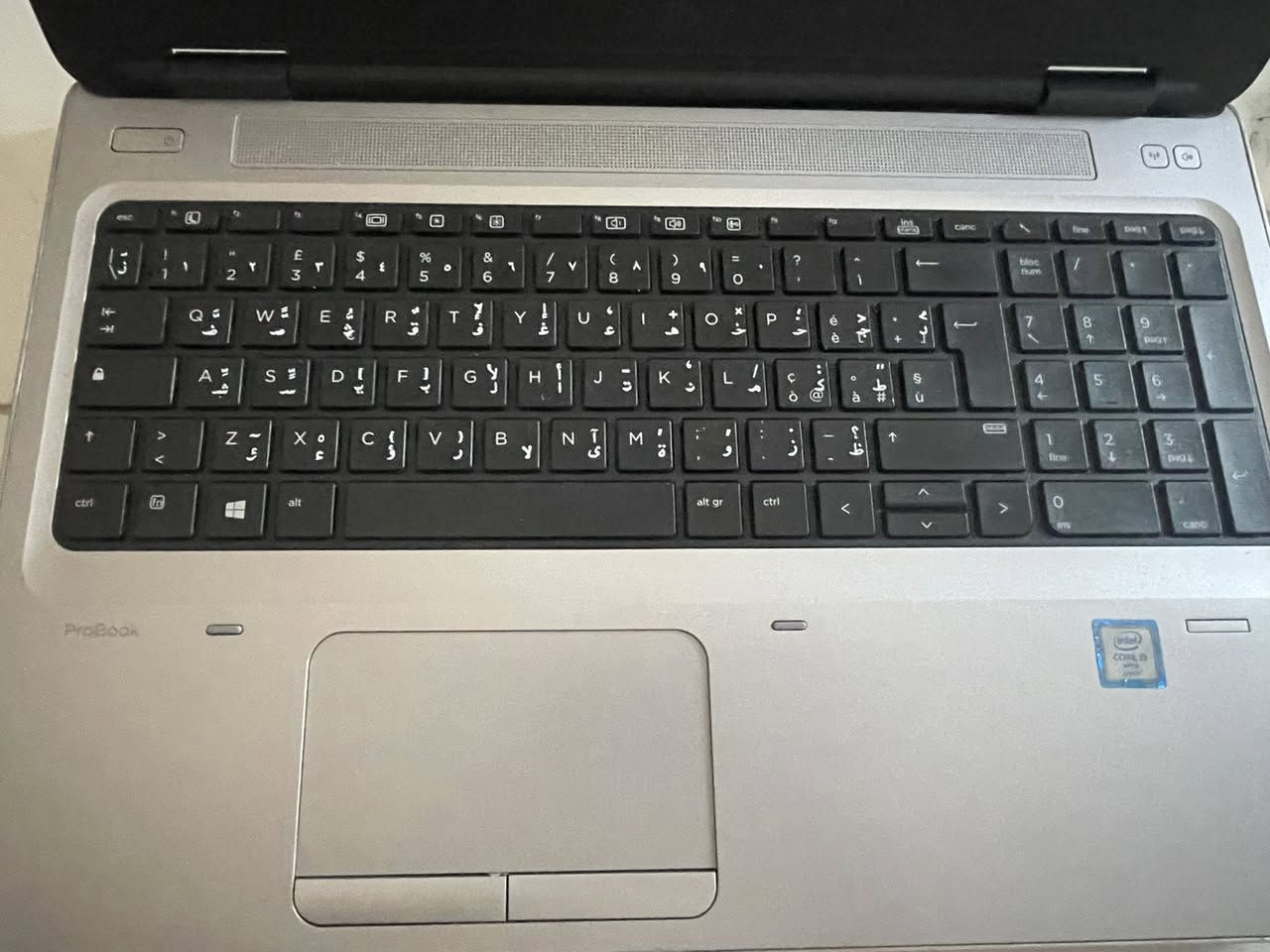 السلام عليكم عندي هاذا الابتوب للبيع او سعر مناسب جدا
� الجهاز: HP ProBook 650 G2
🔹 المعالج: Intel Core i5-6300U
🔹 الرام: 8GB
🔹 كرت الشاشة: Intel HD Graphics 520
🔹 التخزين: SSD


**إذا كنت صاحب هذا الإعلان وتريد حذفه لأي سبب، رجاءا أرسل رسالة إلى الدعم الفني**