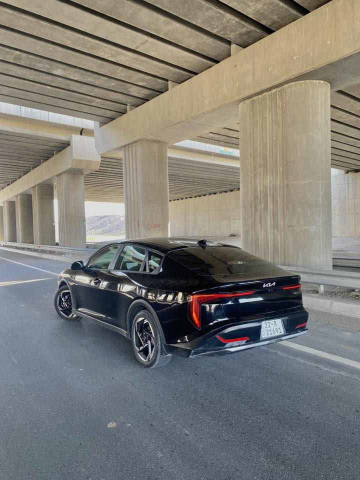 السلام عليكم
Kia K4 2025

محرك دوش 2000 مواصفات Ex 

رادارات 360 درجة توقف ذاتي امامي و خلفي 

قيادة ذاتية حفاظ على المسار 

نقاط عمياء 

شاحن لاسلكي 

تبريد قطعتين 

انارات داخلية 

تدفئة مقاعد و ستيرن 

تشغيل عن بعد 

مودات قيادة 

هاند بريك بصمة 

تحكم كامل بالاستيرن 

وباقي هواي مواصفات … 

حادث السيارة / 

صندوق صبغ فقط وبالصور موضح 

غير هذا السيارة حتى تعديل بارد مابيها 
بدون ايرباك  وحتى بدون رصعات ، ماشية 18 الف ميل 

رقم السيارة اربيل ومكانها اربيل تحويل مباشر 

سعر السيارة 178 ورقة وبيها مجال ان شاء الله

وهذا رقمي موجود واتساب 

***********

