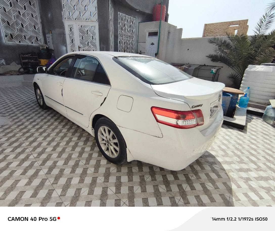كامري خليجي موديل ١٠ اصل
مكفول صبغ وضربة وتبديل ومحرك وكير وتبريد وتايرات وباتري وحدادة 
فوول مواصفات تنته بردة خلفيه حساسات تحكم ستيرن كشن كهرباء ثلاجة انارة ارضية دوسات ضوئية مثبت سرعه كشنات خلفية قلاب لايت عالي ناصي زنون 
رقم بصرة ١٤ دولي بسمي 
مكان البصرة~ابي الخصيب 
هاتف /***********
***********
سعر ١٢٥ ورقه البصرة, العراق
