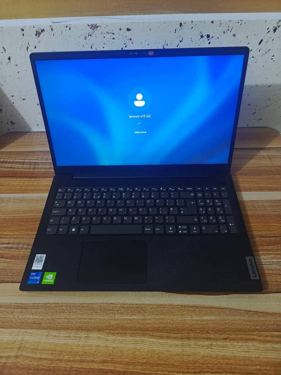 🔥 عرض خاص من ياسر للحاسبات
  آخر قطعة متوفرة  شرق اوسط 

💻 Lenovo V15 G2 – الجيل الحادي عشر

🎮 يحتوي على كرت شاشة خارجي 

💰 السعر: 542 الف عراقي بعد الخصم✅
💰السعر: 570 الف عراقي قبل الخصم ❌

🔥 خصم 5% على جميع الأجهزة 
✨ مستخدم نظيف جداً بحالة ممتازة

⏳ ينتهي العرض بتاريخ 2026/7/18
بعد انتهاء العرض يرجع السعر الاصلي

📌 المواصفات:

🔹 الموديل: Lenovo V15 G2 الجيل 11

🔹 المعالج: Intel Core i5-1135G7 11th Gen

🔹 الرام: RAM 8GB DDR4

🔹 التخزين: SSD M.2 256GB

🔹 كرت الشاشة الخارجي: NVIDIA MX350 2GB

🔹 الشاشة: 15.6 إنج FHD

🔹 نظام التشغيل: Windows 11 Pro

✨ المميزات:

✔️ كرت شاشة خارجي منفصل

✔️ أداء ممتاز للدراسة والعمل اليومي

✔️ تشغيل برامج الأوفيس والمحاسبة بسلاسة

✔️ مناسب للتصميم الخفيف والفوتوشوب

✔️ شاشة FHD واضحة ومريحة

✔️ تصميم أنيق وخفيف الوزن

🔌 منافذ الجهاز:

🔹 USB Type-C

🔹 2 × USB 3.2

🔹 USB 2.0

🔹 HDMI

🔹 منفذ شبكة LAN (RJ-45)

🔹 منفذ سماعة وميكروفون 3.5mm

🔹 منفذ الشاحن الأصلي

🎯 مناسب لـ:

✔️ الدراسة والطلاب

✔️ Microsoft Office

✔️ برامج المحاسبة

✔️ التصفح والعمل المكتبي

✔️ Photoshop

✔️ الاجتماعات الأونلاين

✔️ مشاهدة الأفلام والمحتوى بدقة عالية

🎁 الملحقات:

✔️ شاحن أصلي

✔️ حقيبة لابتوب

🛡️ ضمان 7 أيام استبدال في حالة وجود أي خلل

🚚 يوجد توصيل لكل العراق

📱 واتساب: ***********

📞 اتصال: ***********
