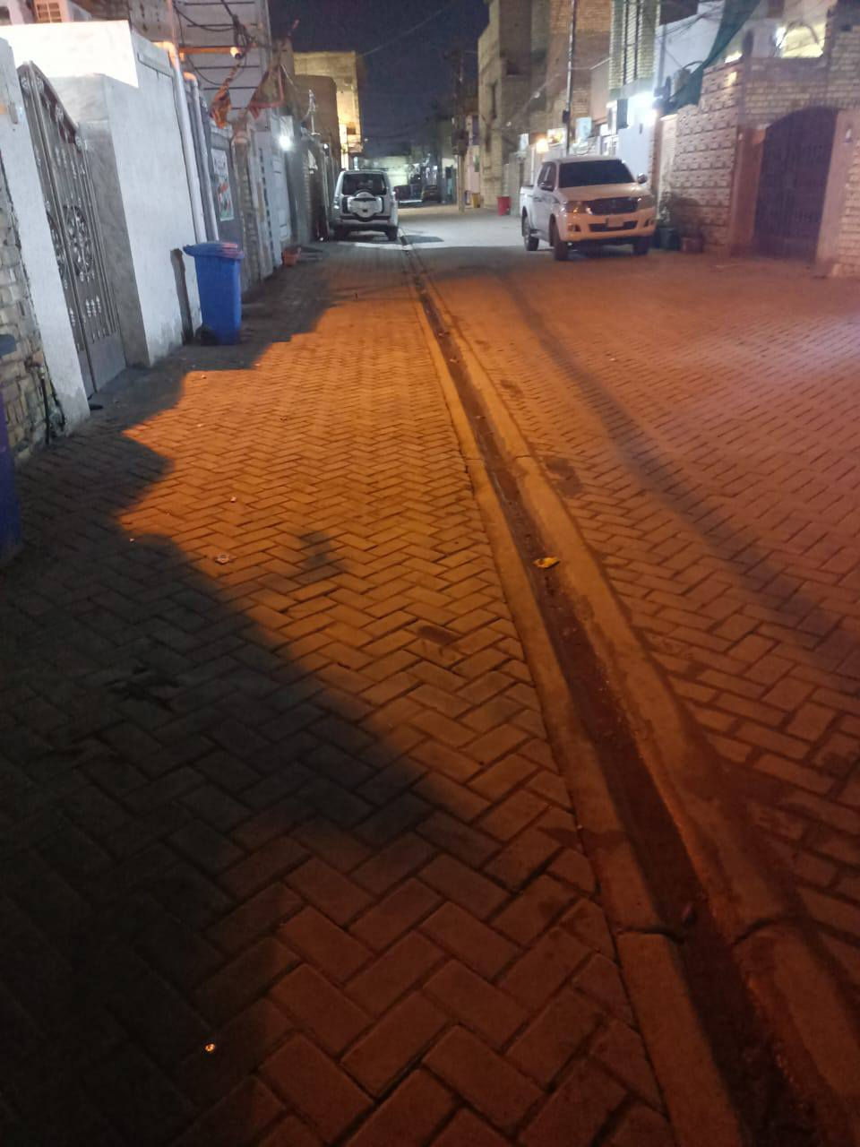 السلام عليكم بيت للبيع في منطقة أبو درع مقابيل أم الكبر ولغزلان المساحة 100  والواجهه ٥   طابق اونص   منطقة كافه الخدمات بيه السعر 100 اوبي مجال للستفسار ***********
